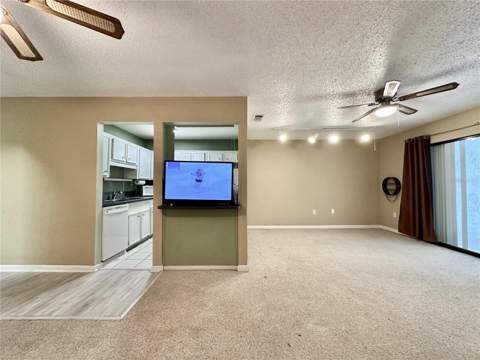 2834 SW 14th Drive #305, Gainesville FL - photo 17 of 18