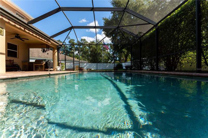 5 bedroom Single Family Residence at 215 Parsons Woods Drive, Parsons Woods Ph 2, Seffner — photo 2