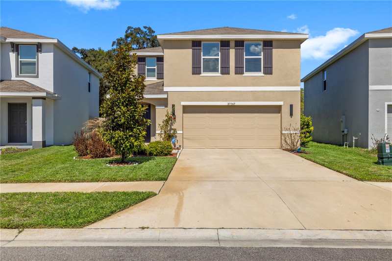 4 bedroom Single Family Residence at 37247 Kings Crown Drive, Lane Road Sub, Zephyrhills — photo 1