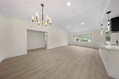 1805 Dierker Drive, Valrico FL - photo 10 of 45