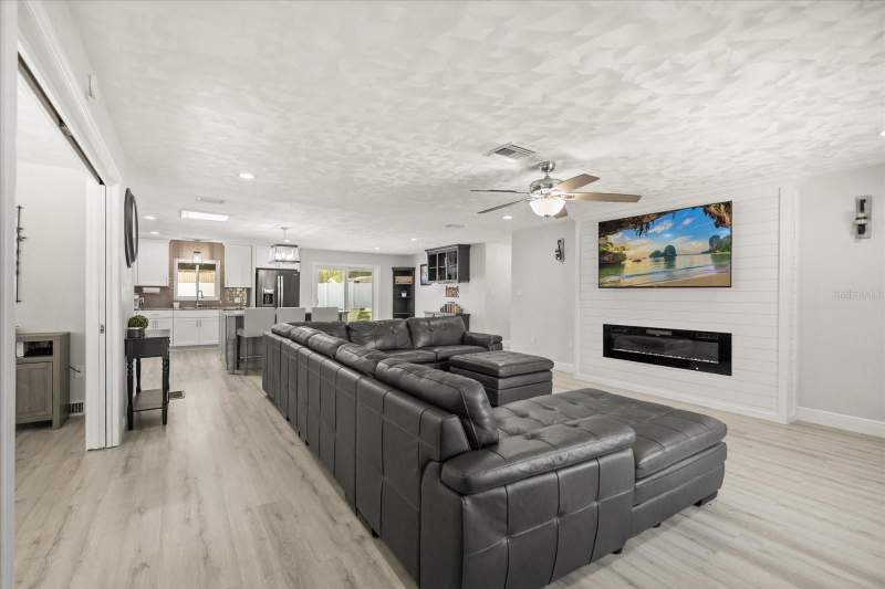4 bedroom Single Family Residence at 1210 E CAROLINE STREET, TAVARES MINNETONKA, TAVARES — photo 5