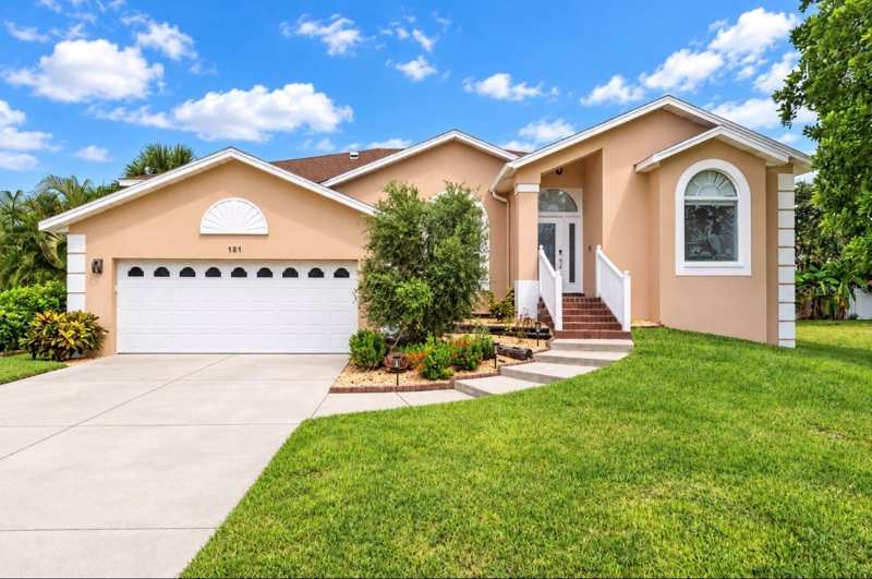 4 bedroom Single Family Residence at 121 7th Street, Belleair Beach, Belleair Beach — photo 1