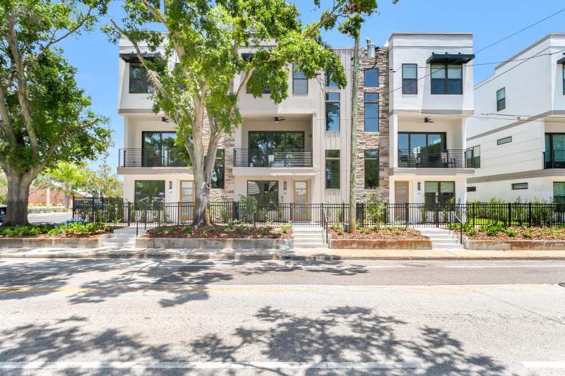 3 bedroom Townhouse at 50 64th Street, Strum Place, St Petersburg — photo 1