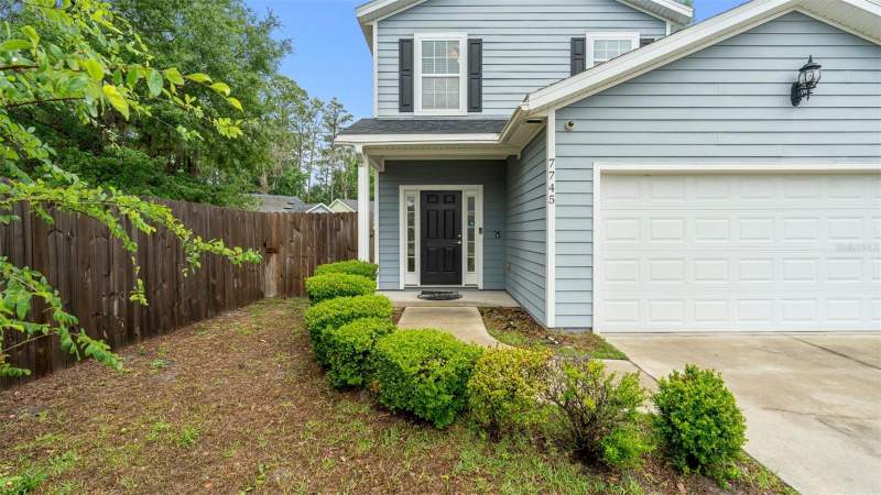 4 bedroom Single Family Residence at 7745 NW 20th Way, Buck Bay Rep, Gainesville — photo 2