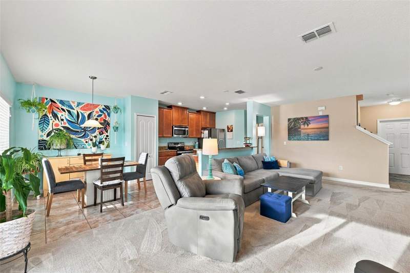 4 bedroom Single Family Residence at 1917 Hawks View Drive, Hawks Point Ph 1C-2 & 1D, Ruskin — photo 3
