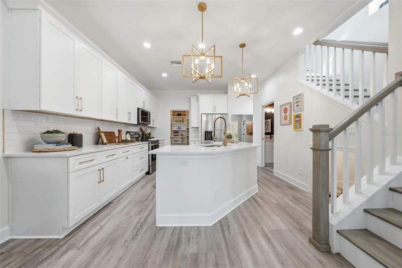 4 bedroom Single Family Residence at 1012 Farmstead Street, Farmstead 44, Eustis — photo 2