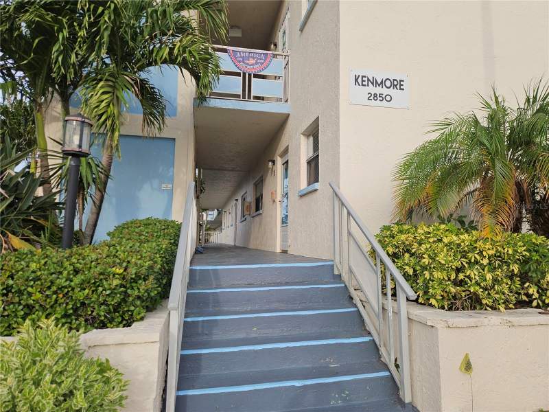 2 bedroom Condominium at 2850 59th Street #115, Town Shores Of Gulfport, St Petersburg — photo 2
