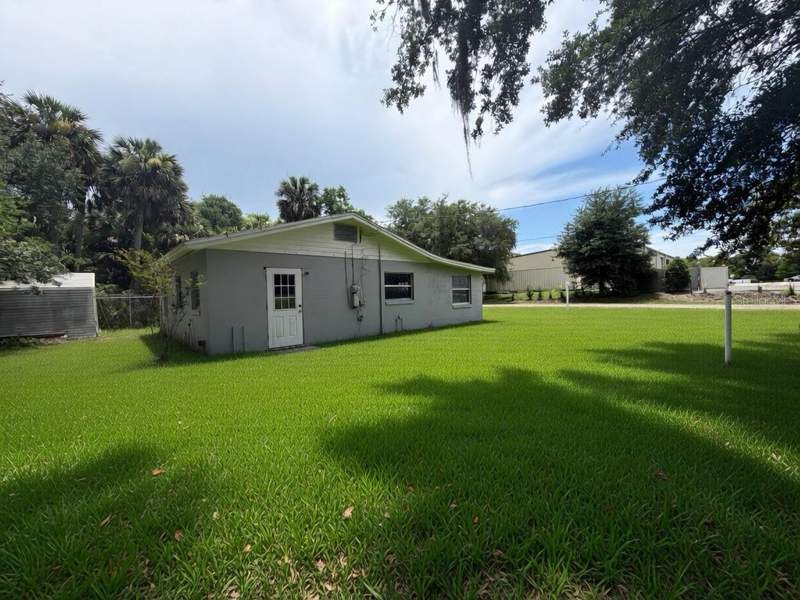 2 bedroom Single Family Residence at 3312 W 5th Street, Smiths M M, Sanford — photo 3