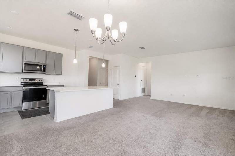 3 bedroom Single Family Residence at 3349 Pink Oleander Avenue, Lake Jackson Gardens II, Mascotte — photo 5