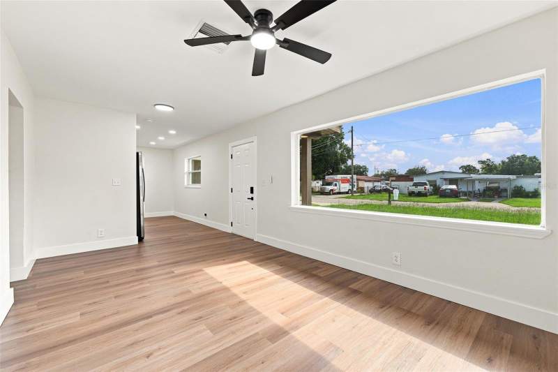 4 bedroom Single Family Residence at 5209 S 80th Street #No unit, Progress Village Unit 2, Tampa — photo 5