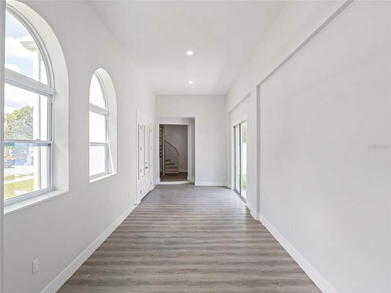 4 bedroom Single Family Residence at 1190 W Lakeshore Drive, Clermont Indian Hills, Clermont — photo 3