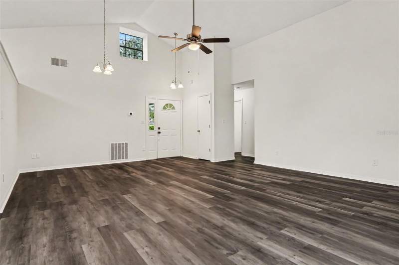 3 bedroom Single Family Residence at 2361 Roanoke Court, Remington Oaks At The Crossings, Lake Mary — photo 5