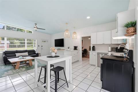 1702 NW 38th Drive, Gainesville FL - photo 16 of 33