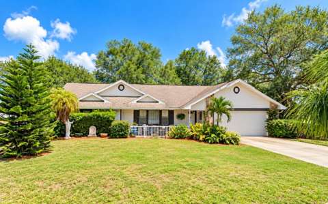 2727 NE 4Th Place, home for sale in Cape Coral 33909
