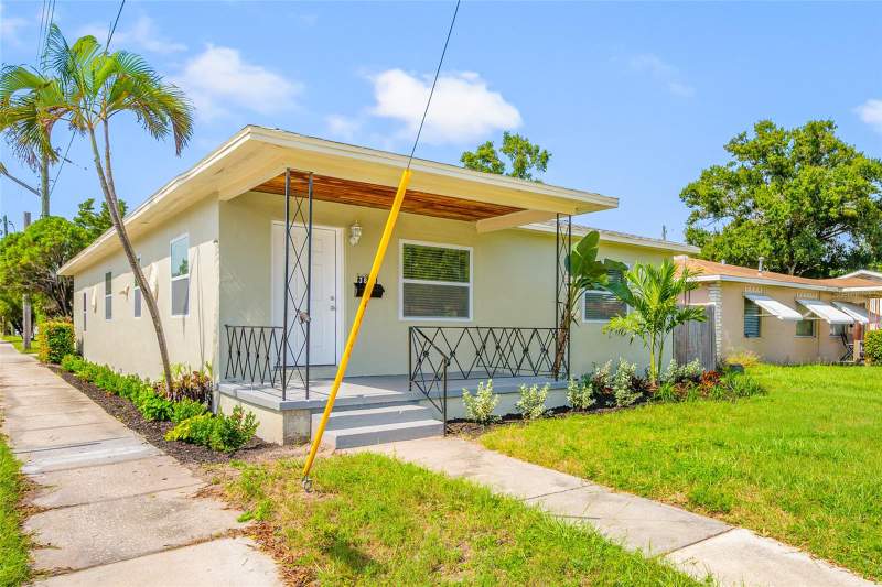 3 bedroom Single Family Residence at 3800 26th Street, Clear Vista, St Petersburg — photo 2