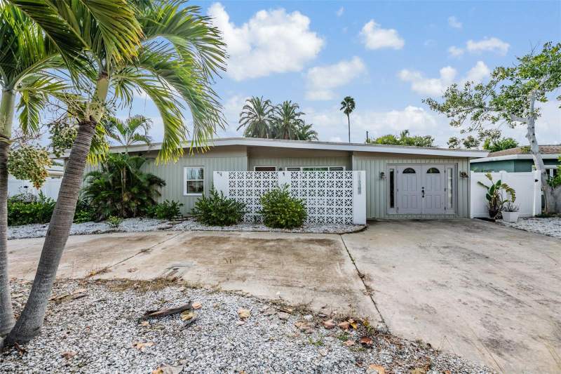 Redington Beach Homes
