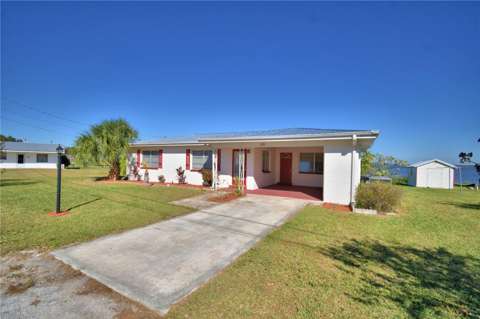 105 Maxcy Lane, $300k–$500k for sale in Frostproof