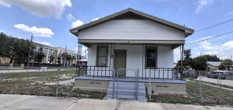 2 bedroom Single Family Residence at 3009 N 13th Street, Seivers Sub, Tampa — photo 1