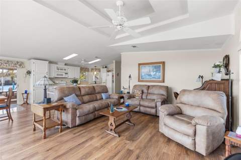 7013 Mount Piney Road #724, St Petersburg FL - photo 16 of 37