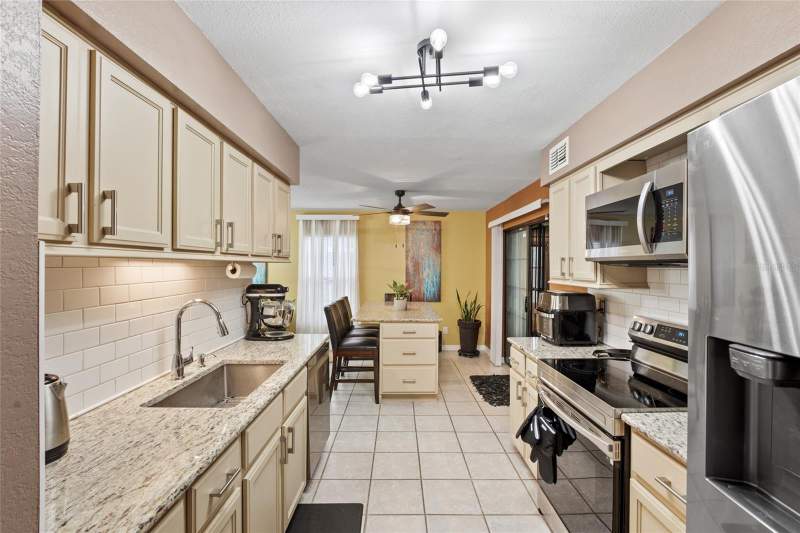 2 bedroom Condominium at 100 E Oak Terrace Drive #A2, Leesburg Coach Houses At Leesbug Condo, Leesburg — photo 4
