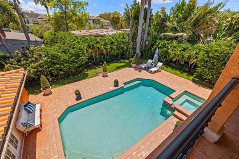 1124 Seville Lane, St Petersburg FL - photo 14 of 58