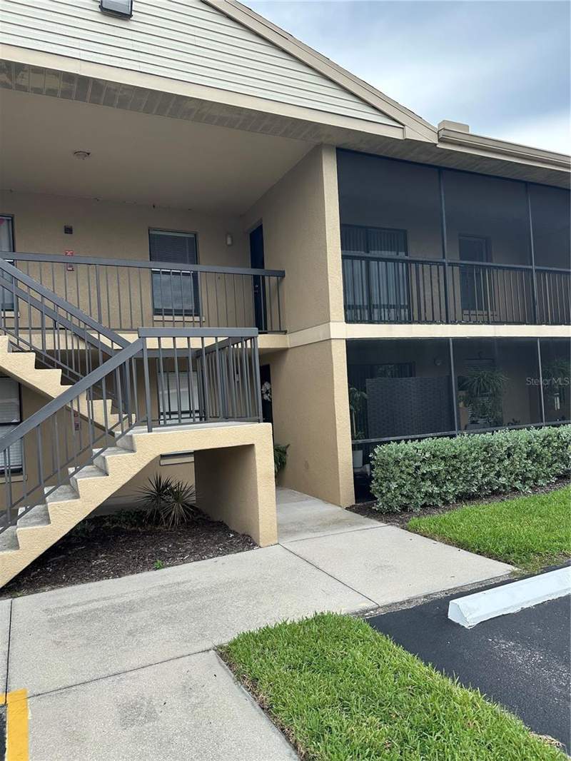 2 bedroom Condominium at 5331 Summerlin Road #3112, Mystic Gardens Desc, Fort Myers — photo 3