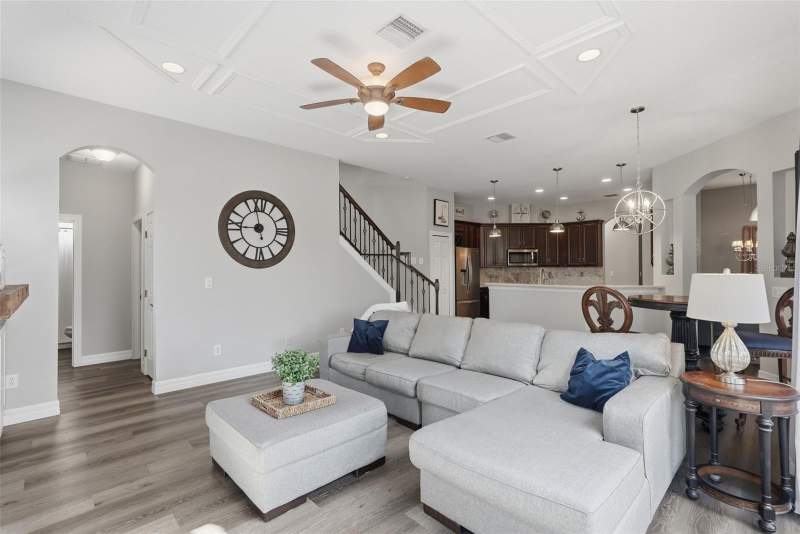 5 bedroom Single Family Residence at 12903 Drakefield Drive, Deerfield Lakes, Spring Hill — photo 3