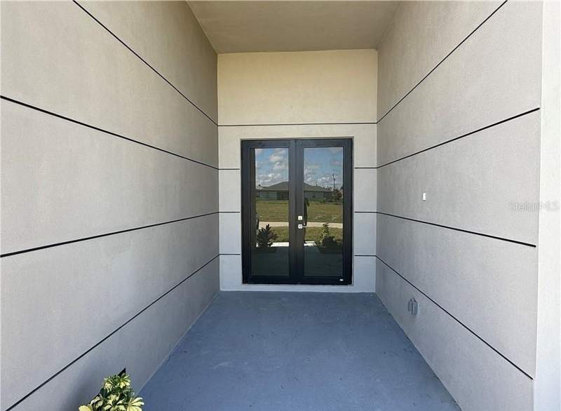 4 bedroom Single Family Residence at 4238 NW 34th Terrace, Cape Coral, Cape Coral — photo 2