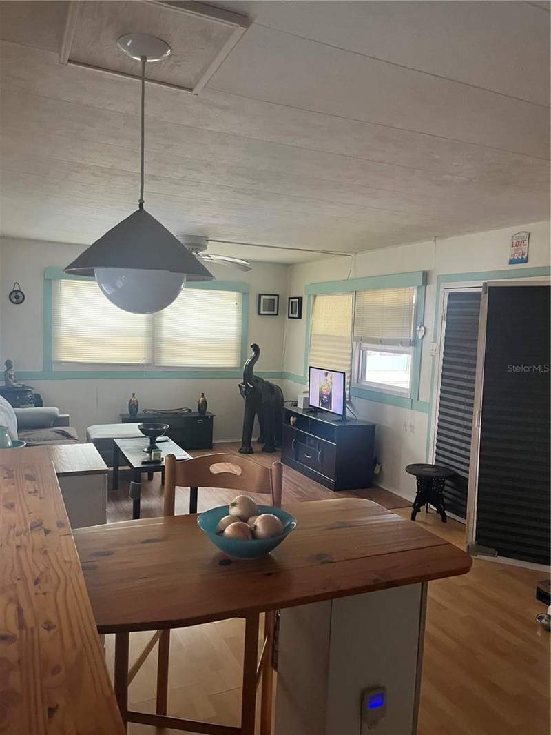 2 bedroom Mobile Home at 34188 Canal Drive, Sunset Palms Unrec, Pinellas Park — photo 4