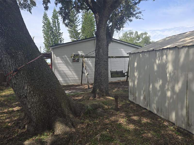 3 bedroom Manufactured Home at 10012 Indiana Street, Gibsonton On The Bay 3rd Add, Gibsonton — photo 2