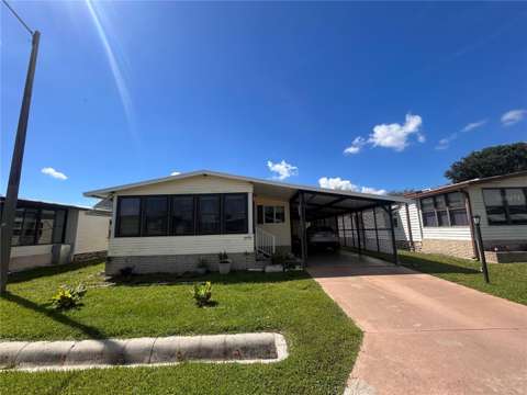 6458 Hollyberry Lane, golf community for sale in Winter Haven