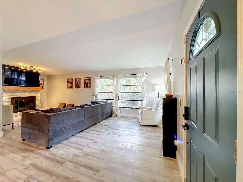 4 bedroom Single Family Residence at 719 CHEROKEE CIRCLE, SUNLAND ESTATES, SANFORD — photo 3