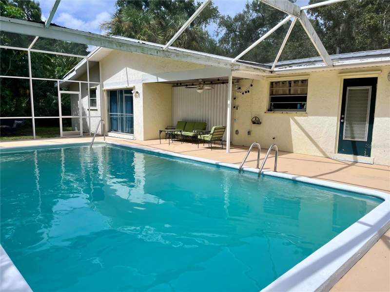3 bedroom Single Family Residence at 22215 Oneida Avenue, Port Charlotte Sec 013, Port Charlotte — photo 4