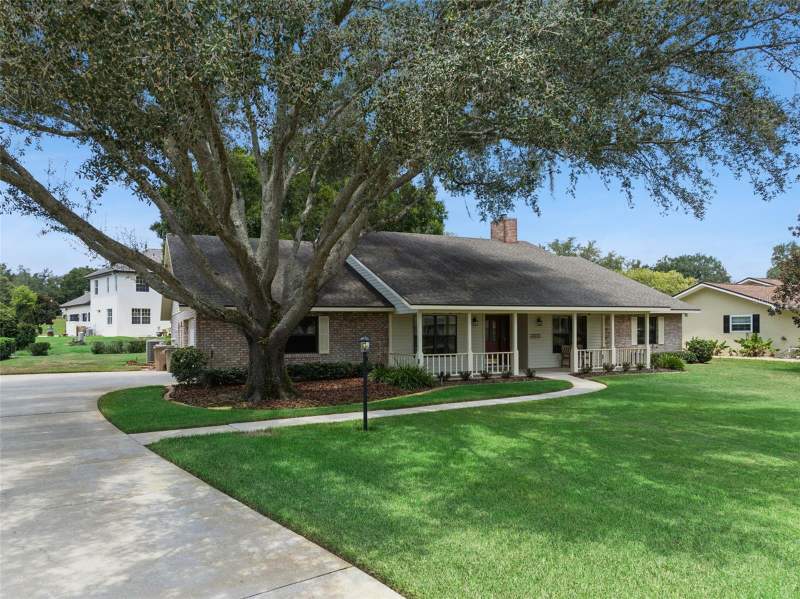 4 bedroom Single Family Residence at 34035 Park Lane, Green Tree Sub, Leesburg — photo 4