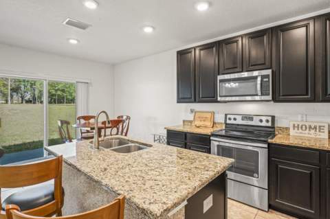 571 Old Windsor Way, Spring Hill FL - photo 18 of 61