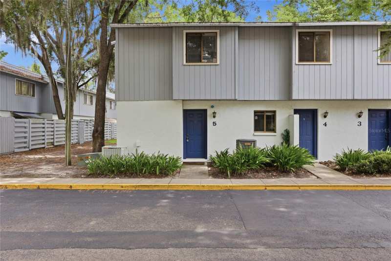 3 bedroom Townhouse at 3600 SW 19th Avenue #5D, Foxmoor, Gainesville — photo 1