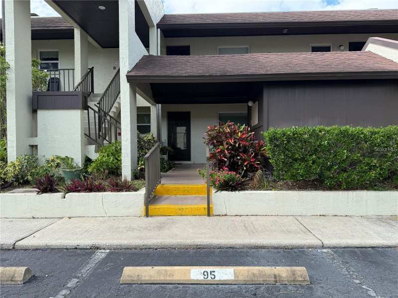 2 bedroom Condominium at 1100 E Bay Drive #95, Willowbrook Condo 03, Largo — photo 1