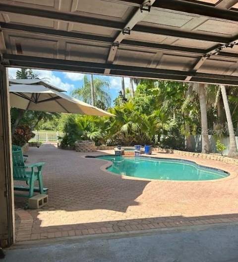 1648 Lago Vista Boulevard, Palm Harbor FL - photo 8 of 58