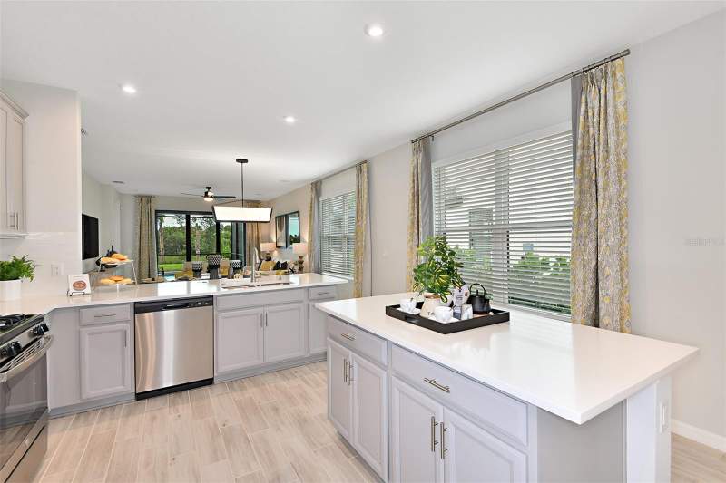 3 bedroom Single Family Residence at 745 Steel Drive, Indigo Creek, Apollo Beach — photo 5