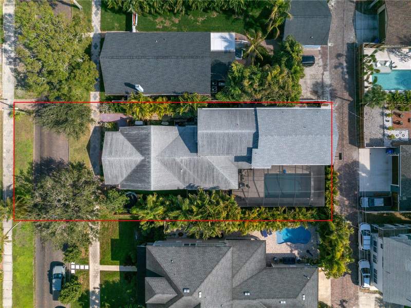 5 bedroom Single Family Residence at 436 12th Avenue, Bay Front Sub, St Petersburg — photo 2