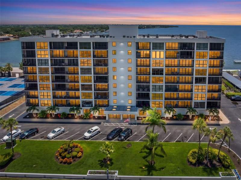 2 bedroom Condominium at 7100 Sunshine Skyway Lane #704, Bridgeton North Condo, St Petersburg — photo 2