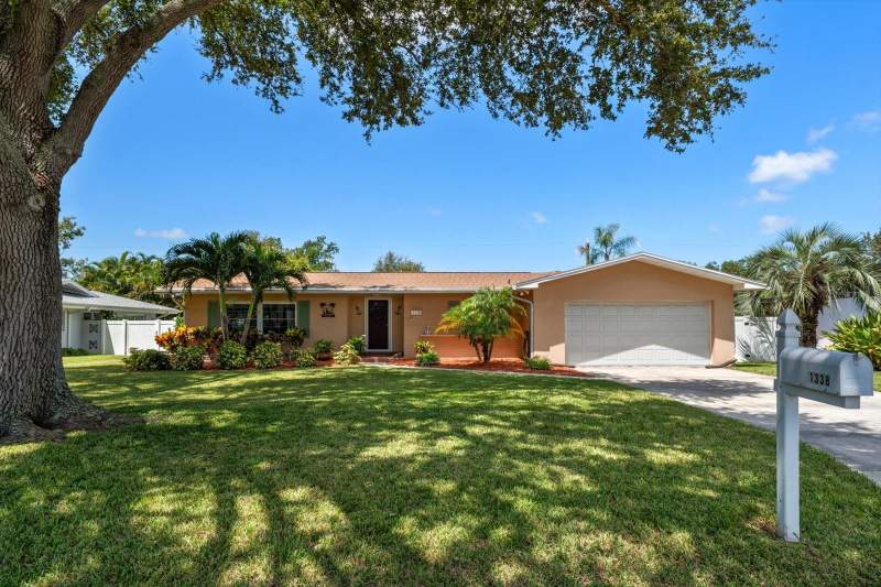 2 bedroom Single Family Residence at 1338 MARJOHN AVENUE, EMERALD HILL ESTATES, CLEARWATER — photo 1