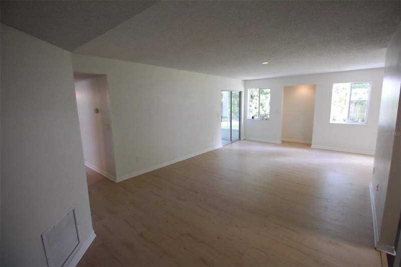 2 bedroom Condominium at 5301 White Cliff Lane #1002, Coach Homes At Dover Village, Orlando — photo 3