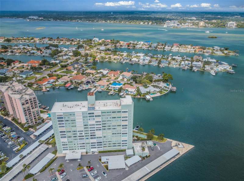 1 bedroom Condominium at 31 Island Way #605, Horizon House Co-Op, Clearwater Beach — photo 2