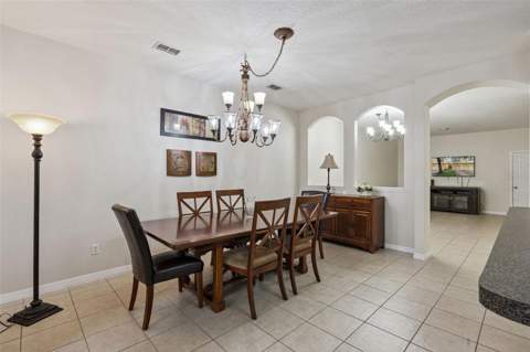 2820 Oakwater Drive, Kissimmee FL - photo 10 of 61
