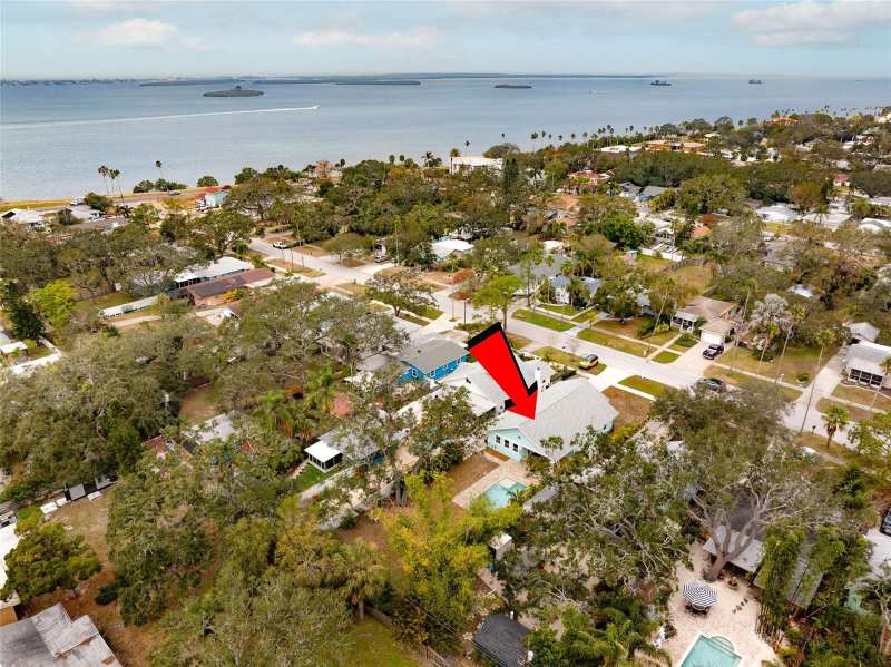 3 bedroom Single Family Residence at 1061 Sedeeva Street, Floridena, Clearwater — photo 1