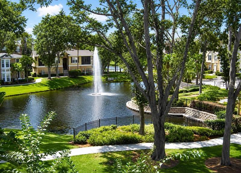 1 bedroom Condominium at 10019 Courtney Palms Boulevard #103, Courtney Palms Condo, Tampa — photo 2