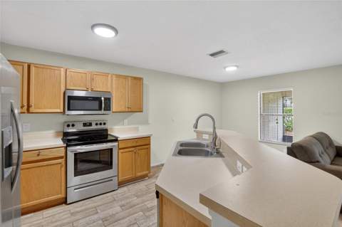2605 Oleander Lakes Drive, Brandon FL - photo 6 of 68