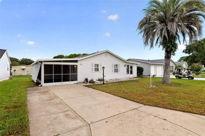 2 bedroom Single Family Residence at 1124 Del Toro Drive, Lady Lake Orange Blossom Gardens Unit 15, Lady Lake — photo 4