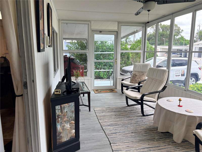 2 bedroom Mobile Home at 2777 Indianwood Drive, Laurel Estates, North Fort Myers — photo 5
